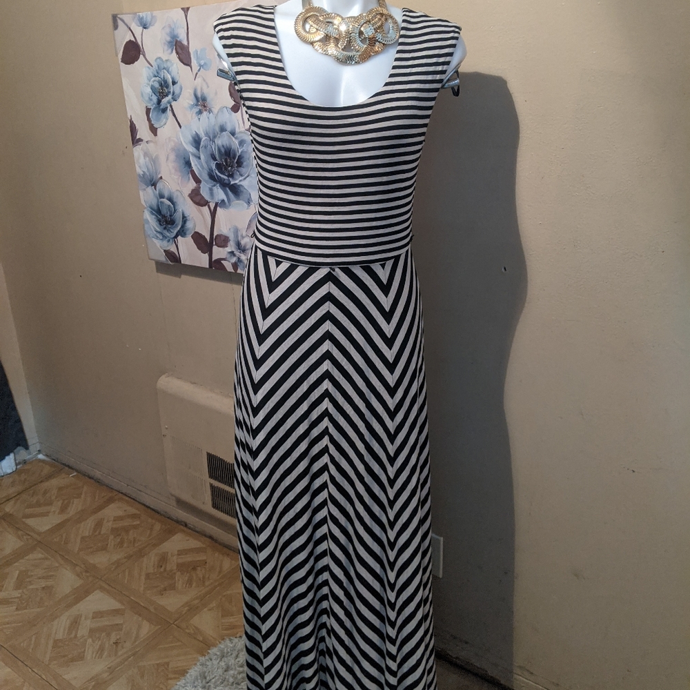 Women's dress